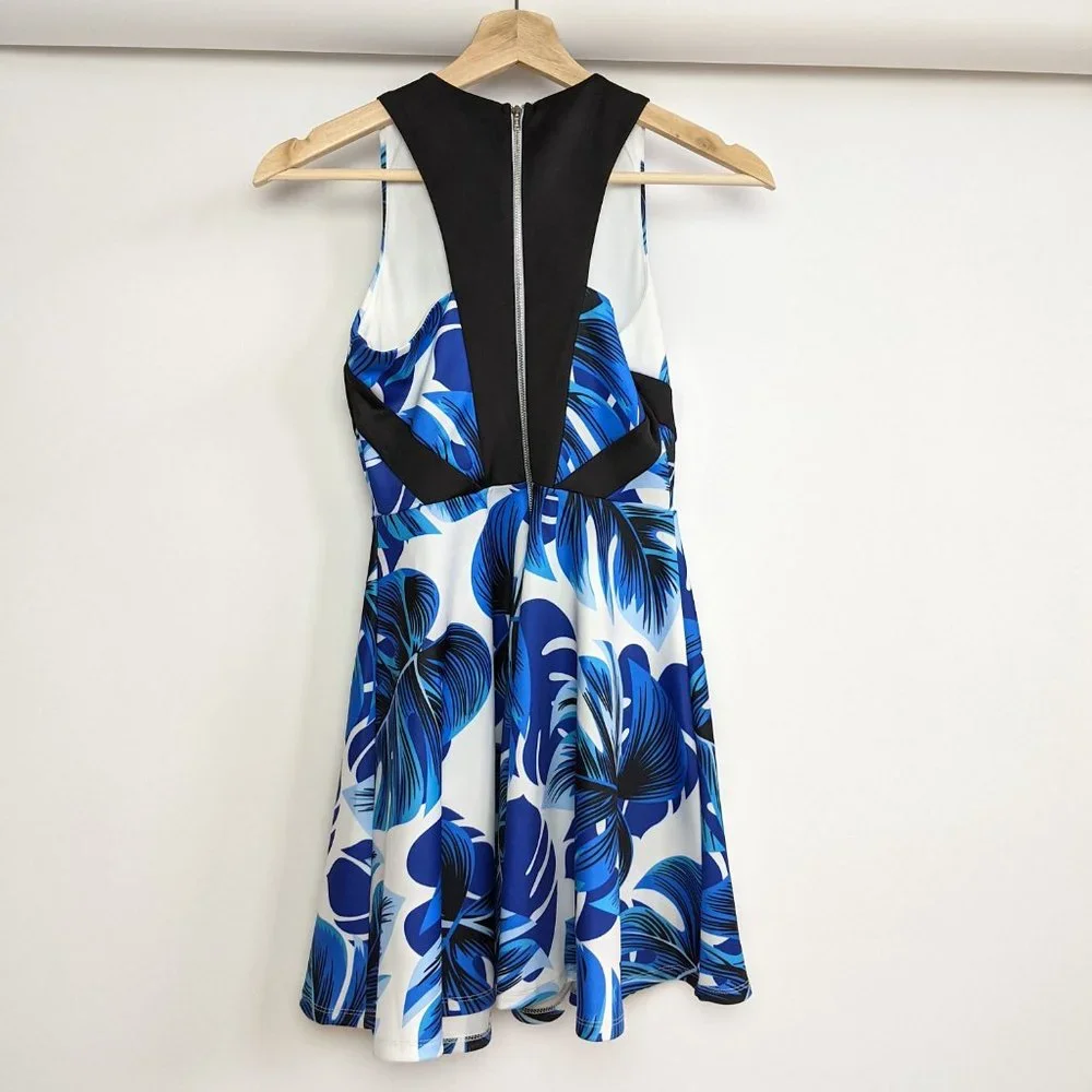 Miss Behave Blue Flower Dress size:10